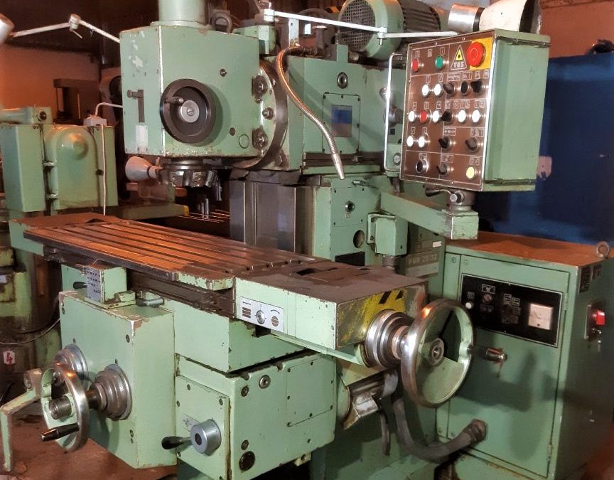 #05525 Milling Machine TOS FGS 25/32