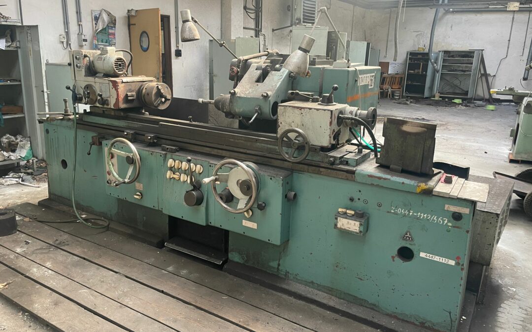 #05754 Universal cilindrical grinding machine TOS BHU32/1000