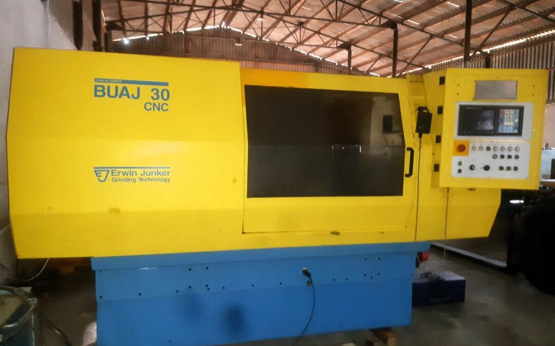 #06027 Cylindrical Grinding Machine TOS JUNKER BUAJ30CNC FANUC SERIES 0-GC