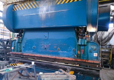 #06181 Press brake Voest Alpine BA 550/6-PK – 550 tons, max. length 6050 mm